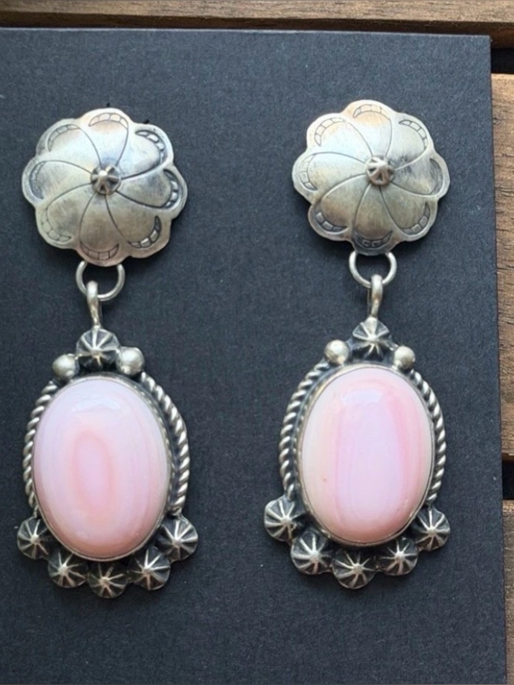 Navajo 925 Sterling Silver Pink Conch Earrings KY Southwestern